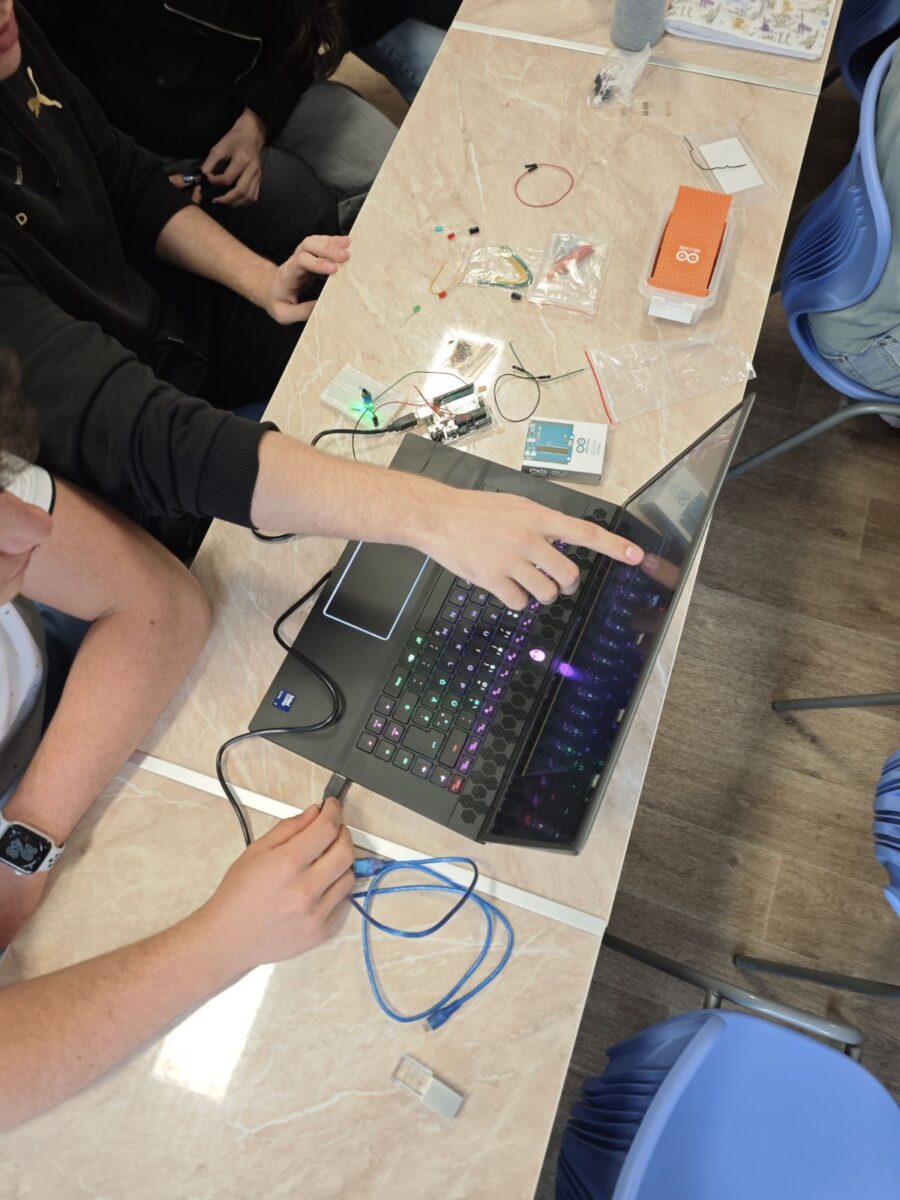 STEM образование в часа по физика
